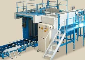 相比人工碼垛，自動(dòng)碼垛機(jī)有什么特點(diǎn)呢？